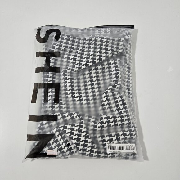 Shein Black And White Houndstooth Pattern Flare Pants - Size Large - Picture 2 of 6